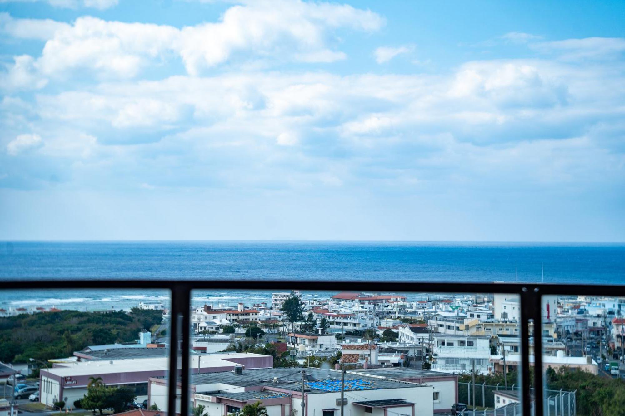 Royal Hotel Yomitan Bagian luar foto