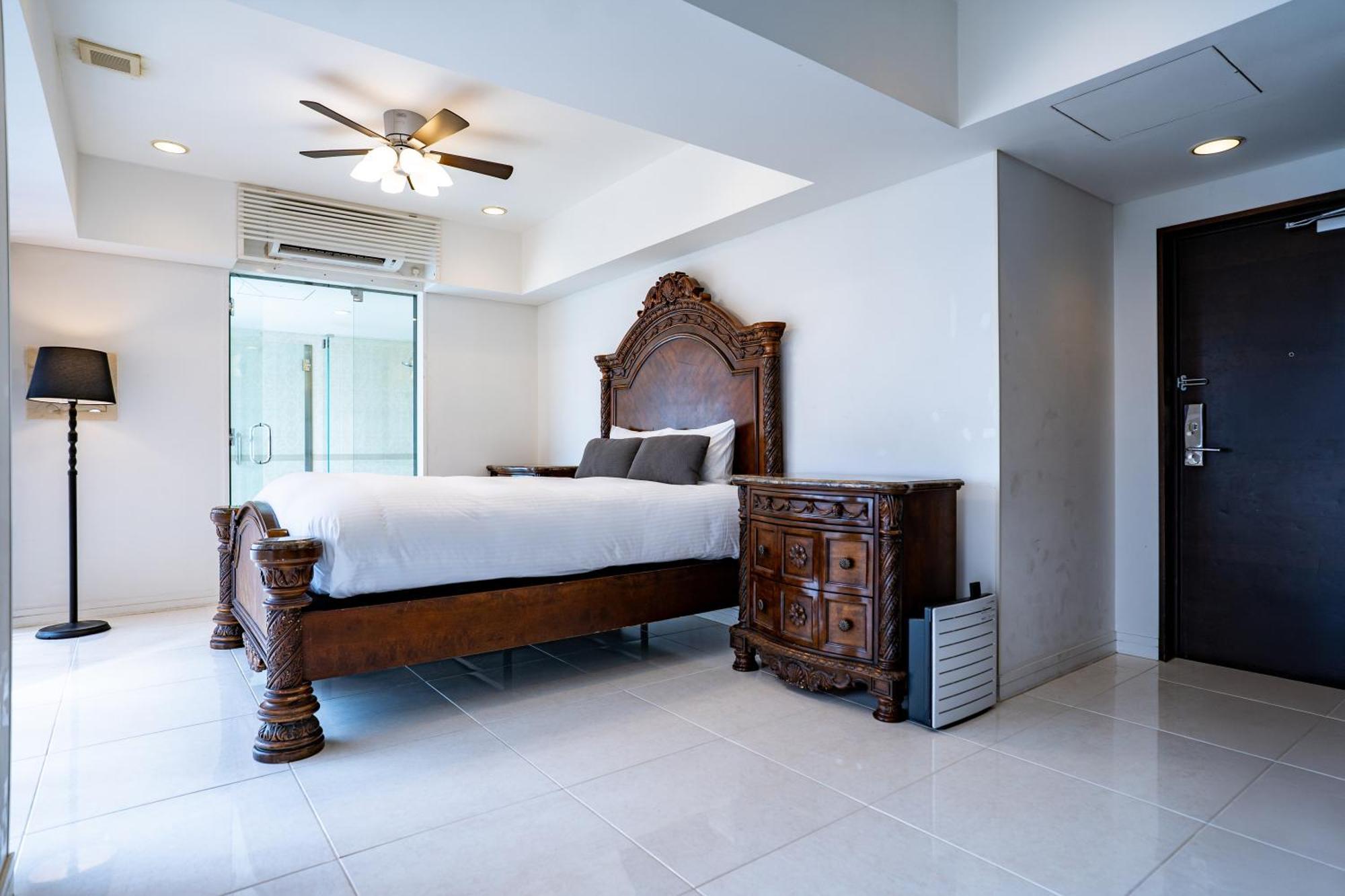 Royal Hotel Yomitan Bagian luar foto